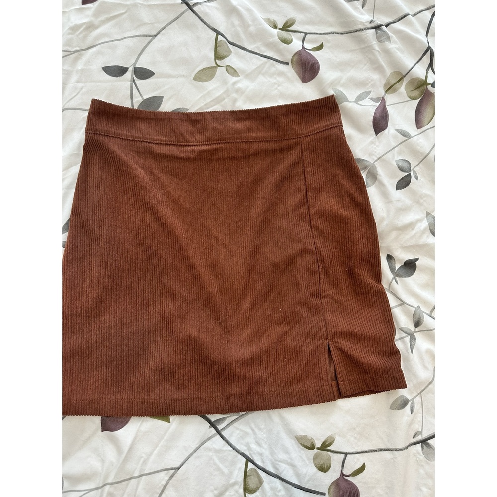 tan skirt